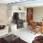 Gite Moulin Du Cros Proche Saint Emillon Pour 4 A 6 Personnes Faleyras
