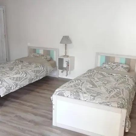 Moulin Du Cros 4 , 6 Personnes *