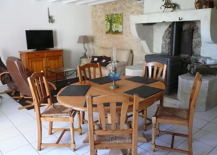 Gite Moulin Du Cros Proche Saint Emillon Pour 4 A 6 Personnes *