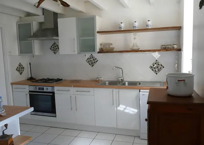 Gite Moulin Du Cros Proche Saint Emillon Pour 4 A 6 Personnes 펜션 *